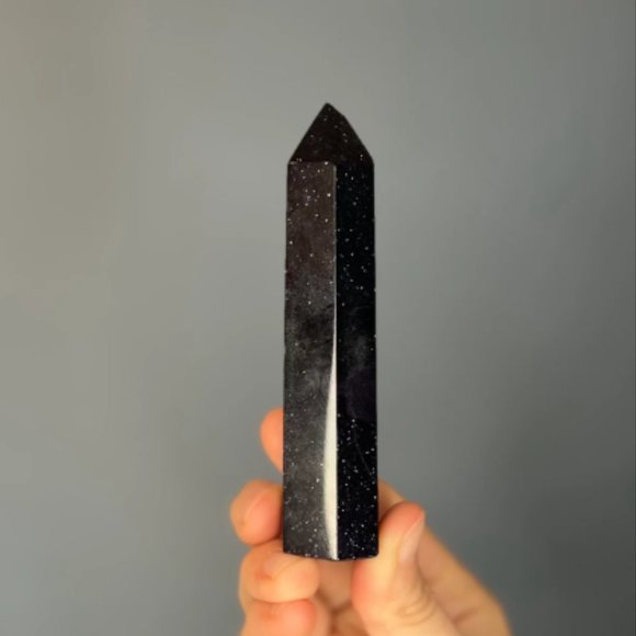 Blue Sandstone Crystal Point Tower - Picture 2 of 6